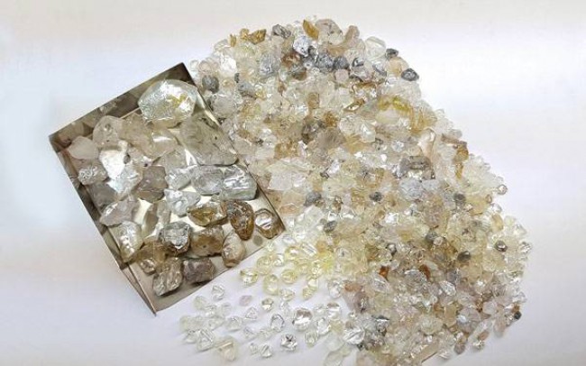 鉆石寶石提取設(shè)備,鉆石寶石開采生產(chǎn)